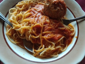 Spaghetti and meatballs