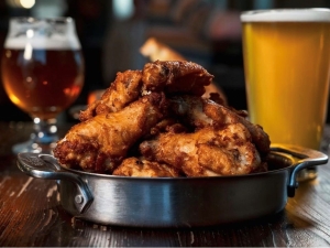 Patrick Henrys wings and beer