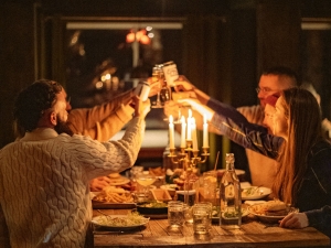 Trotwood_people toasting at table