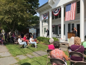 museum with crowd