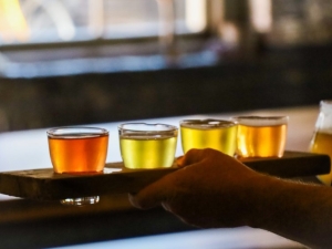 Cider flights at Thomas Cole